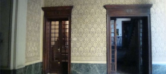 3 bedrooms Apartment in Milan, Italy No. 291812 2