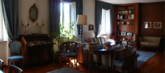 3 bedrooms Apartment in Milan, Italy No. 291812 5