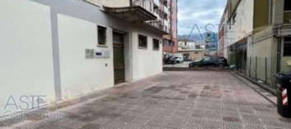 5 Schlafzimmer Wohnung in Quarrata, Italy, Nr. 319751 3