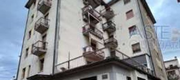 5 Schlafzimmer Wohnung in Quarrata, Italy, Nr. 319751 2