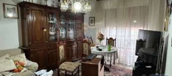 5 Schlafzimmer Wohnung in Quarrata, Italy, Nr. 319751 10