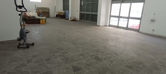 Gewerbliche Immobilie in Reggio Calabria, Italy 154m², Nr. 288617 2