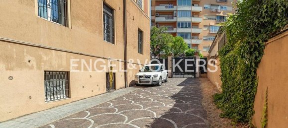 11 bedrooms Apartment in Rome, Italy No. 296874 24