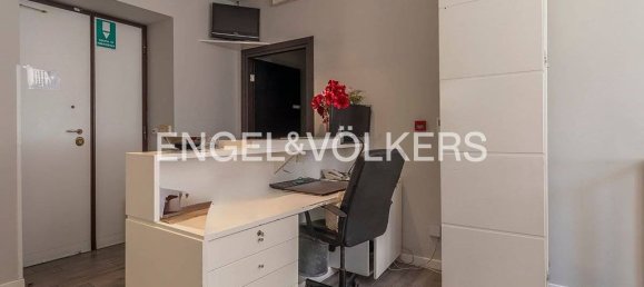 11 bedrooms Apartment in Rome, Italy No. 296874 17