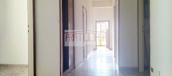 5 غرف نوم شقة في Prato, Italy رقم 318193 13