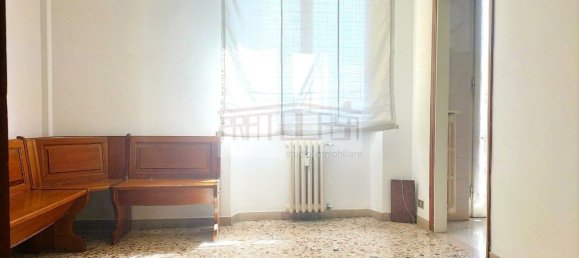 5 غرف نوم شقة في Prato, Italy رقم 318193 11