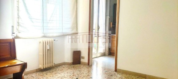 5 غرف نوم شقة في Prato, Italy رقم 318193 10