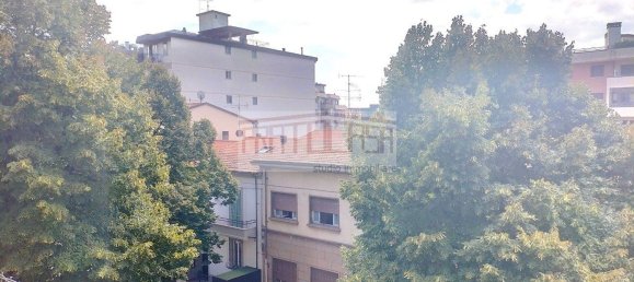 5 غرف نوم شقة في Prato, Italy رقم 318193 17