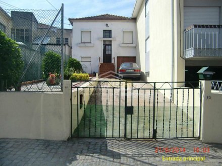 Casa T9 em São Mamede de Infesta, Portugal N.º 58963