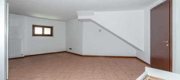 Квартира с 1 спальней в Треццано суль Навильо, Италия № 348610 18