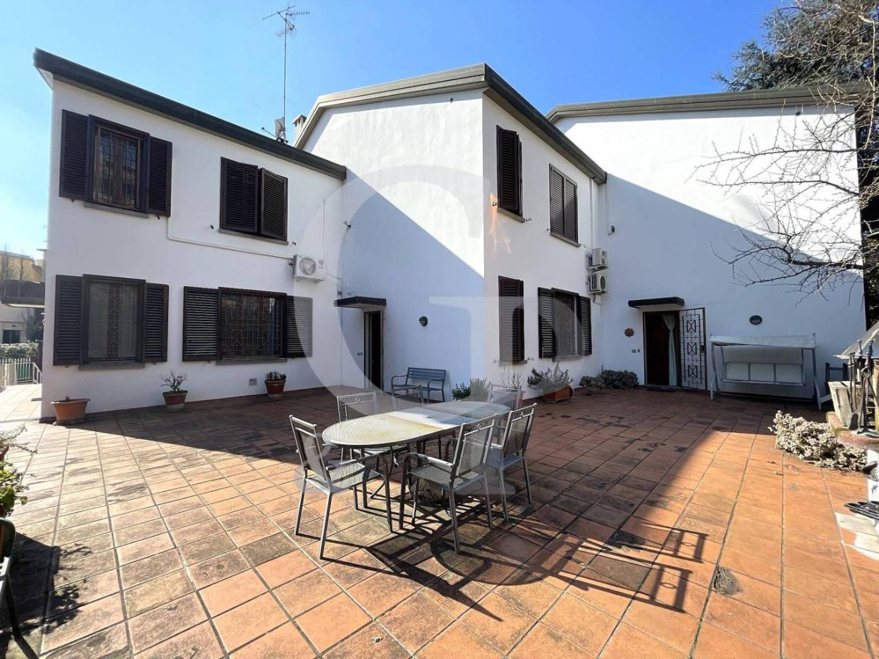 8غرفة فيلا في Bologna, Italy رقم 41339