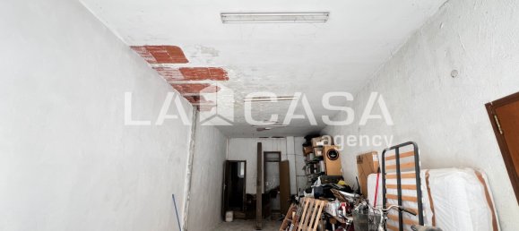 41m² Commercial property in Badalona, Spain No. 134448 9