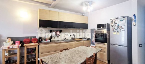 4 bedrooms Apartment in Turin, Italy No. 365132 3