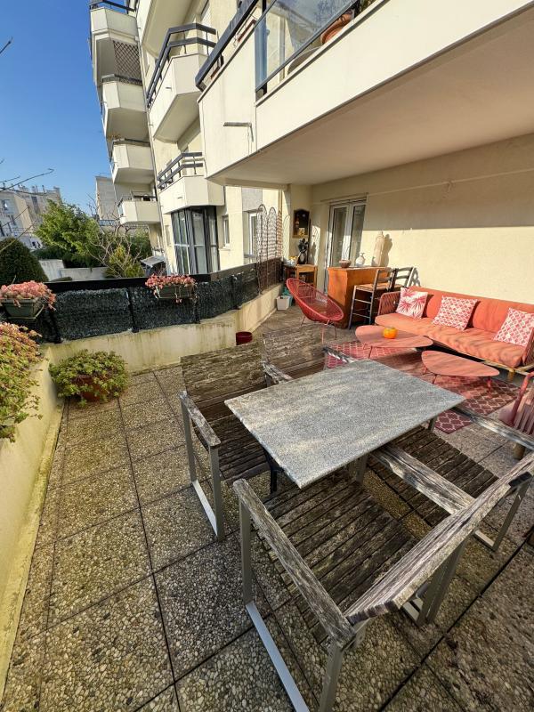 1 bedroom Apartment in Suresnes, France No. 125464
