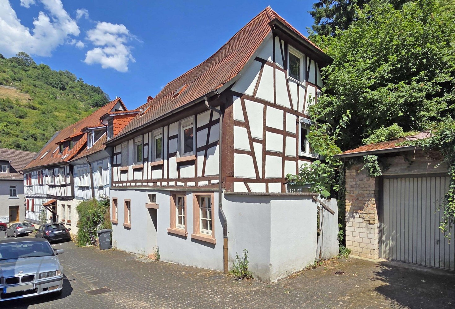 5 rooms House in Bergstrase, Germany No. 245688