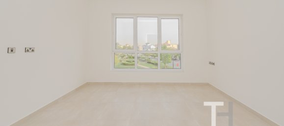 5 bedrooms Villa in The Villa, UAE No. 32197 14