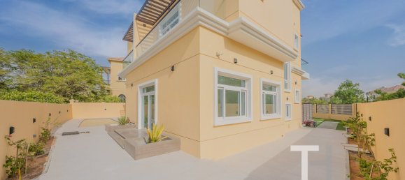 5 bedrooms Villa in The Villa, UAE No. 32197 27