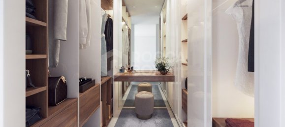 5 bedrooms Villa in Marbella, Spain No. 25067 10