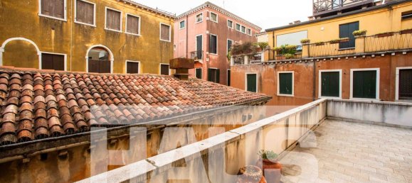 5 bedrooms Apartment in Venice, Italy No. 330962 20