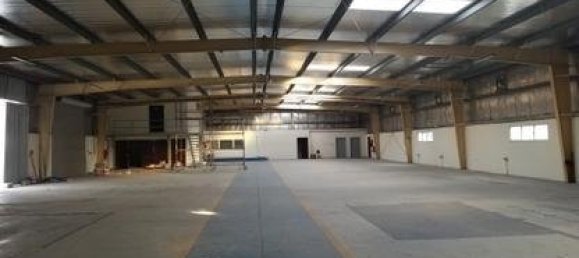 3716.1m² Warehouse in Ras Al Khor, UAE No. 8719 5