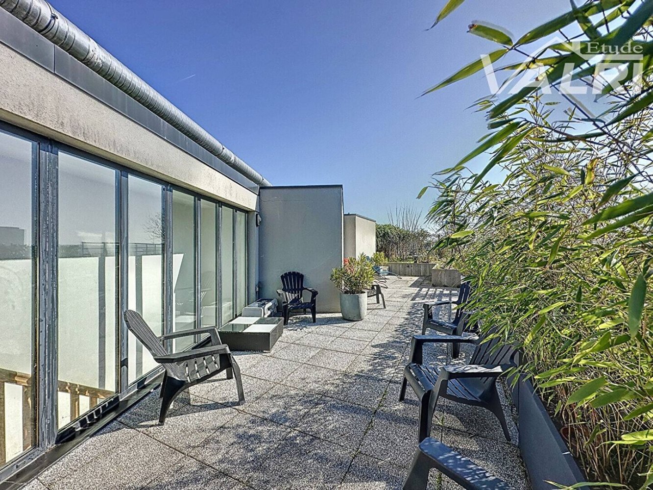 2 bedrooms Duplex in Montreuil, France No. 130560