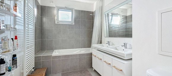 2 bedrooms Duplex in Montreuil, France No. 130560 7