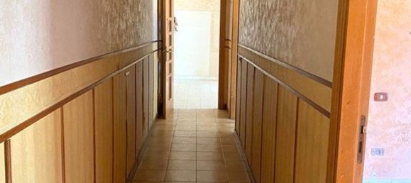 4 rooms Apartment in Naples, Italy No. 136638 10