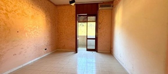 4 rooms Apartment in Naples, Italy No. 136638 12