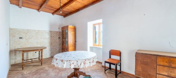 6 bedrooms House in Poli, Italy No. 348236 4