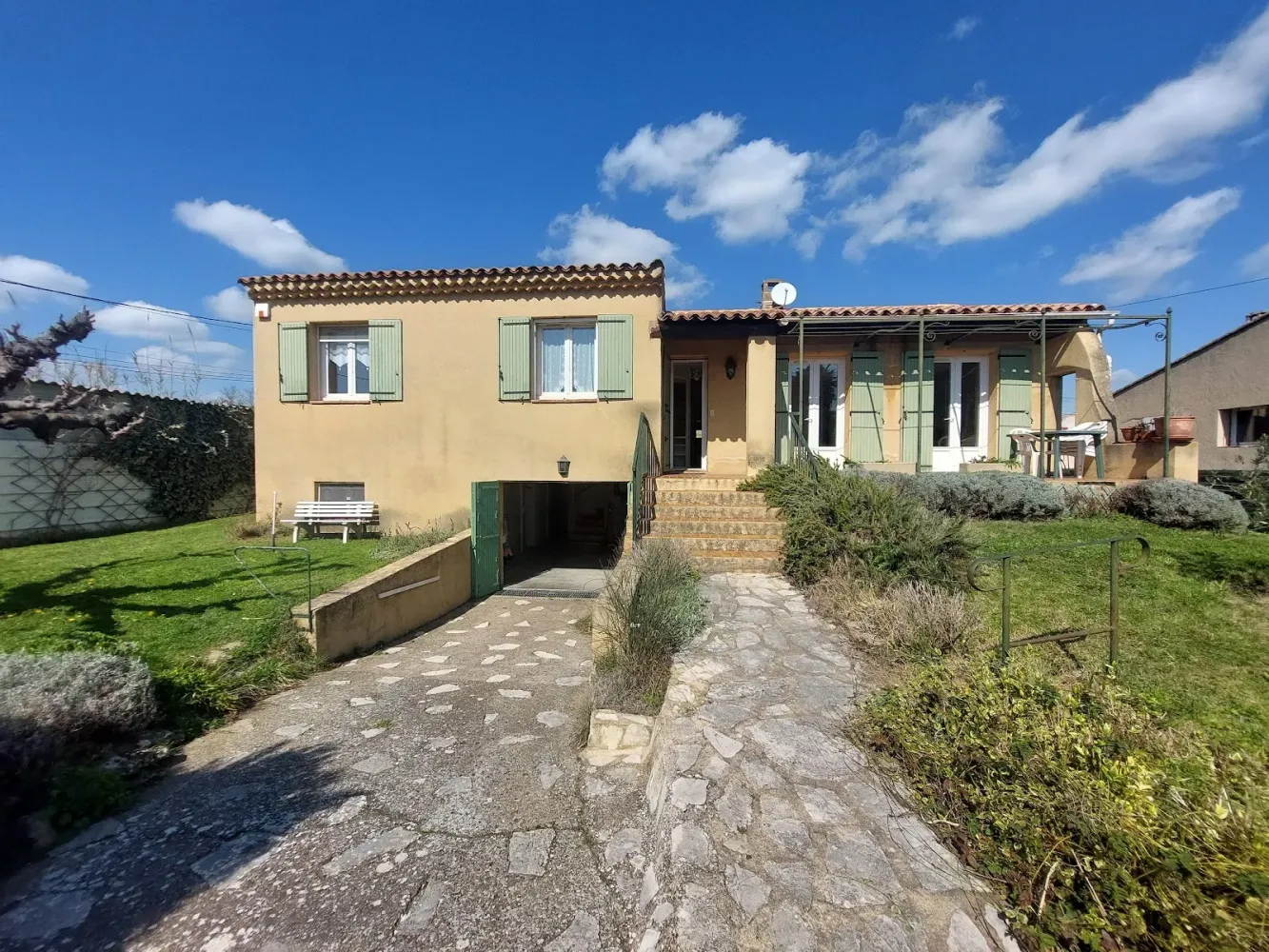 5 Schlafzimmer Haus in Mallemort, France, Nr. 339525