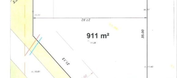 911m² Land in Le Controis-en-Sologne, France No. 82349 3