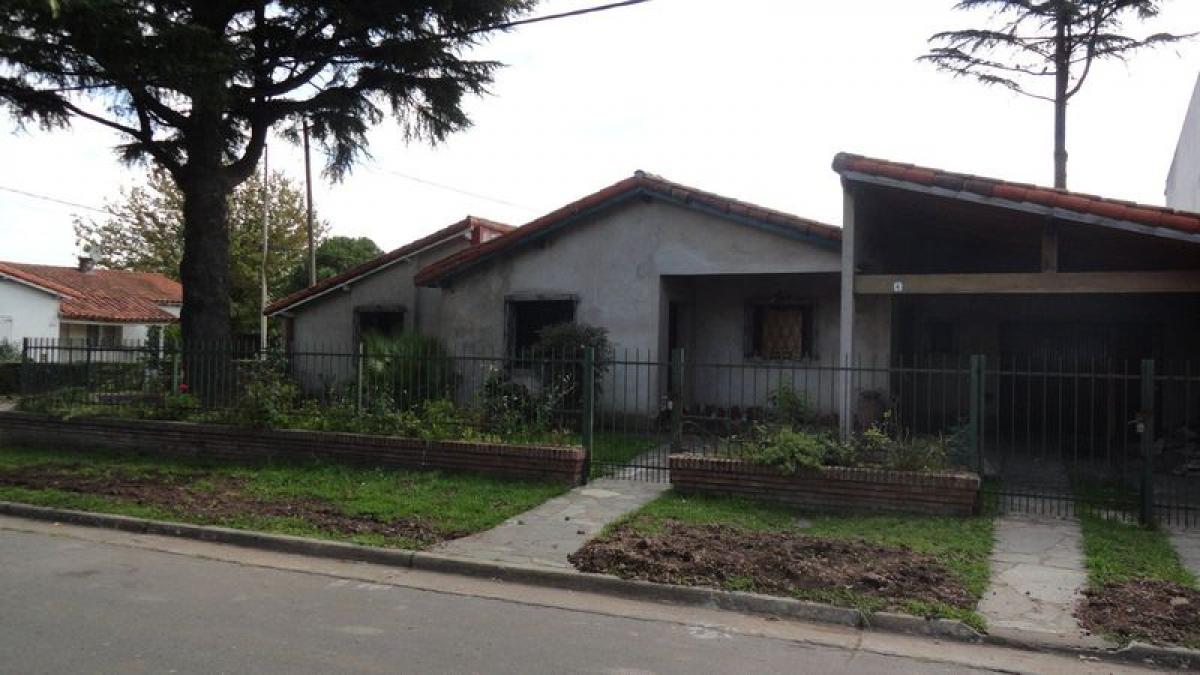 Дом с 3 спальнями в Bermudez, Аргентина № 8046