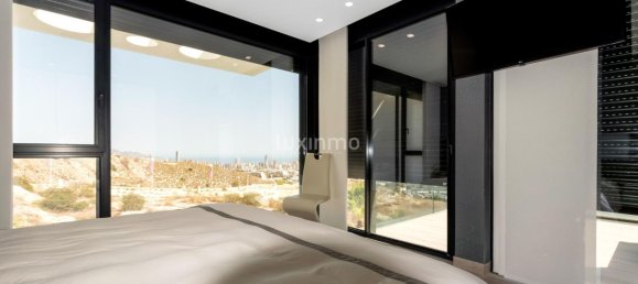 4 Schlafzimmer Haus in Alicante, Spain, Nr. 91938 23