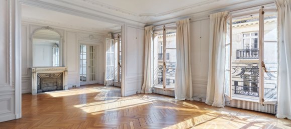 4 bedrooms Apartment in Paris, France No. 347350 2