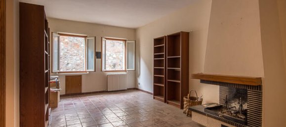 2 bedrooms Apartment in Montepulciano, Italy No. 54589 5
