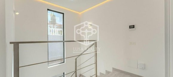 4 bedrooms Villa in Adeje, Spain No. 12423 4