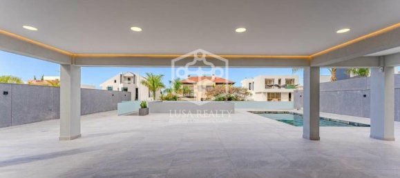 4 bedrooms Villa in Adeje, Spain No. 12423 26