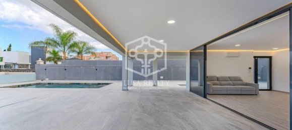4 bedrooms Villa in Adeje, Spain No. 12423 27