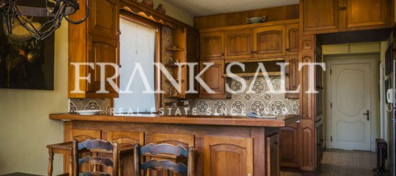 5 bedrooms Villa in Iklin, Malta No. 8497 17