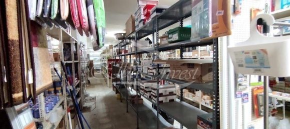 Коммерческая недвижимость 991м² в Гия-де-Исора, Испания № 124456 9