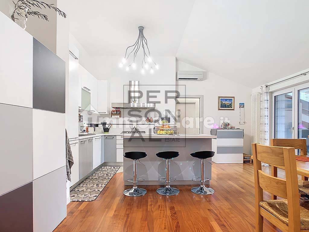 4 bedrooms Apartment in Trento, Italy No. 222544