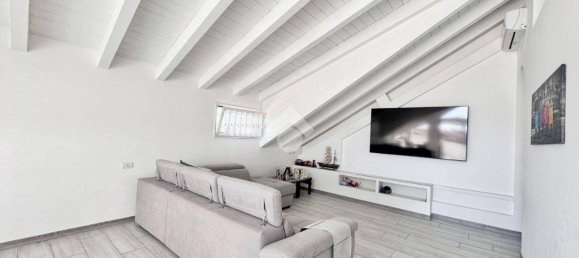 2 Schlafzimmer Wohnung in Seregno, Italy, Nr. 293816 17