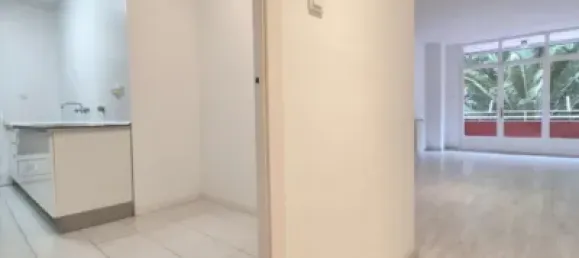 4 bedrooms Apartment in Eixample, Spain No. 174952 7