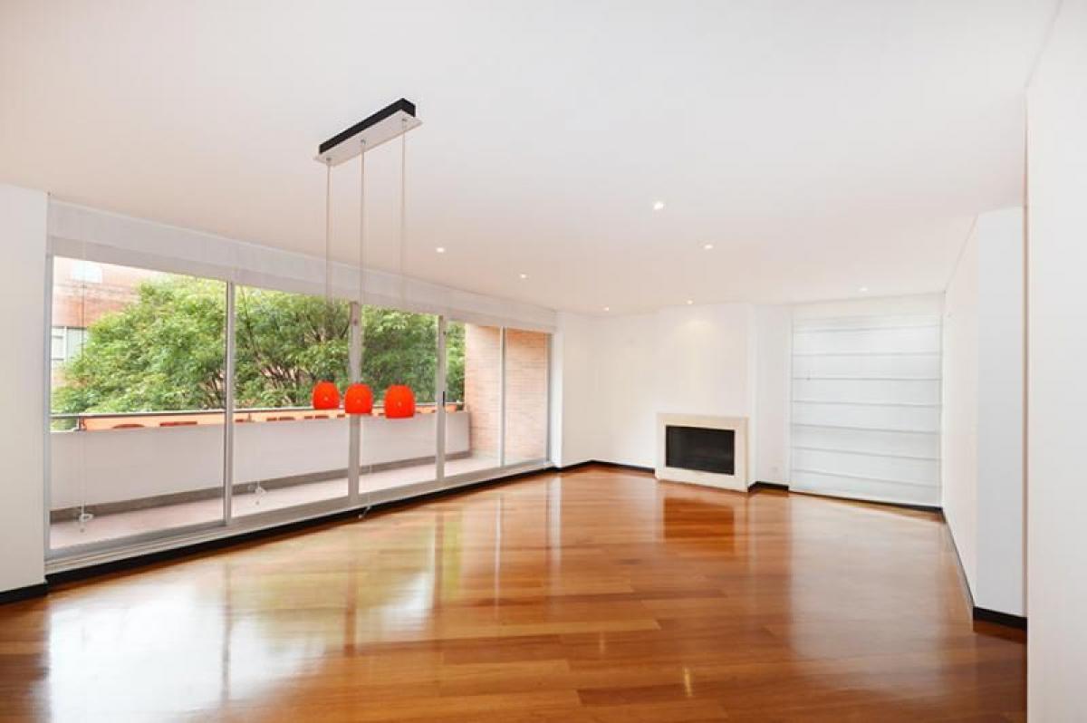 3 bedrooms House in Bogota, Colombia No. 13548