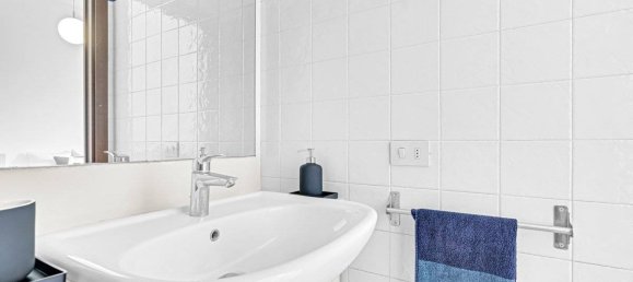 Studio in Milan, Italy No. 317148 11