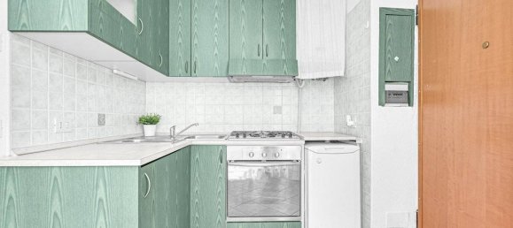 Studio in Milan, Italy No. 317148 3