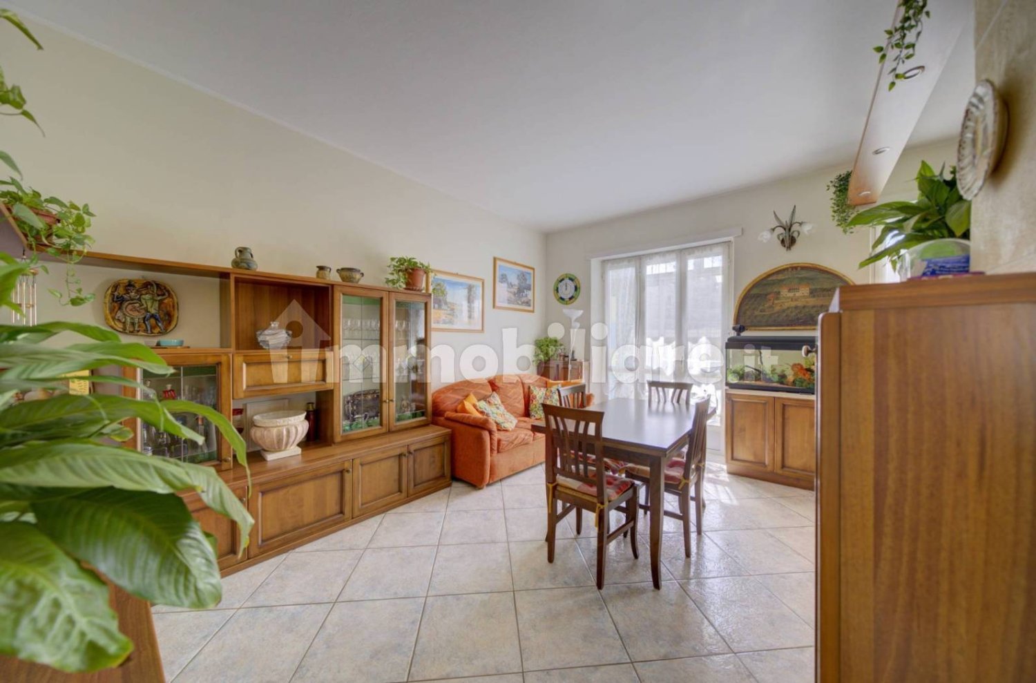 Apartamento de 2 dormitorios en Parella, Italy No. 203400