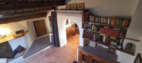 1 bedroom Penthouse in Siena, Italy No. 172208 2