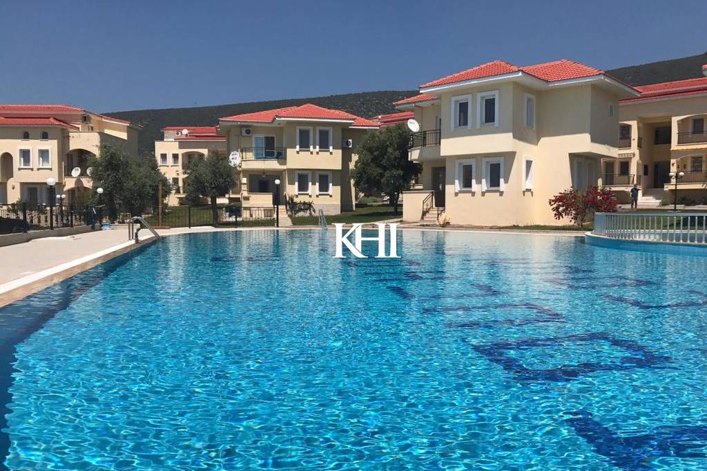 Вилла 4+1 в Акбюк, Турция № 51512