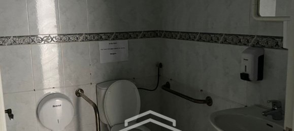 Коммерческая недвижимость 160м² в Фару, Португалия № 77718 13